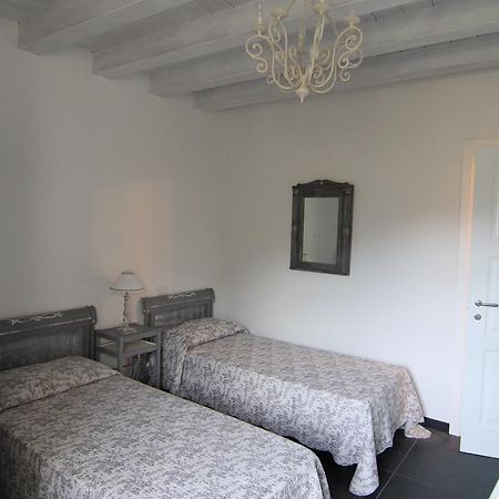 5 Lands Yellow Cottage Levanto Bagian luar foto