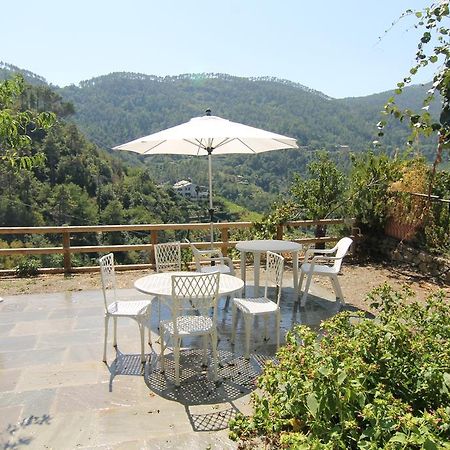 5 Lands Yellow Cottage Levanto Bagian luar foto