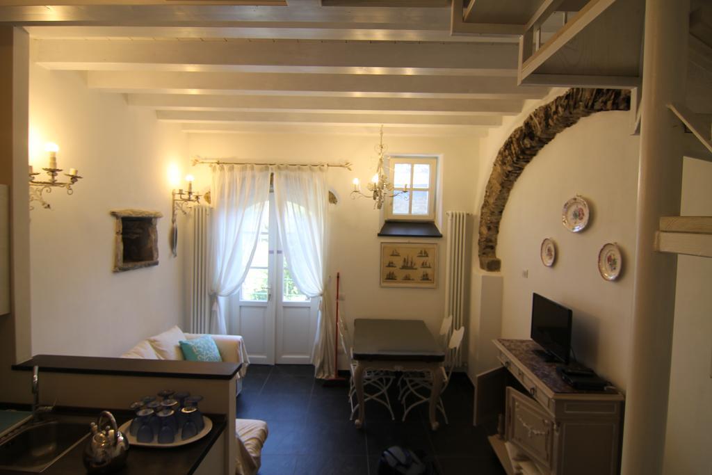 5 Lands Yellow Cottage Levanto Bagian luar foto