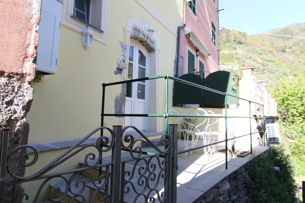 5 Lands Yellow Cottage Levanto Bagian luar foto