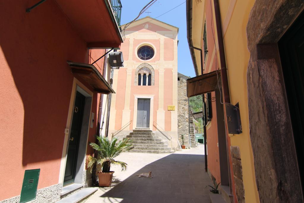 5 Lands Yellow Cottage Levanto Bagian luar foto